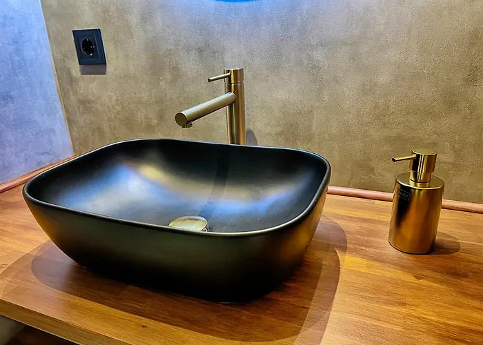 River Deluxe Con Garaje Gratis *